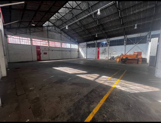1,786M² FACTORY TO LET IN STEELEDALE